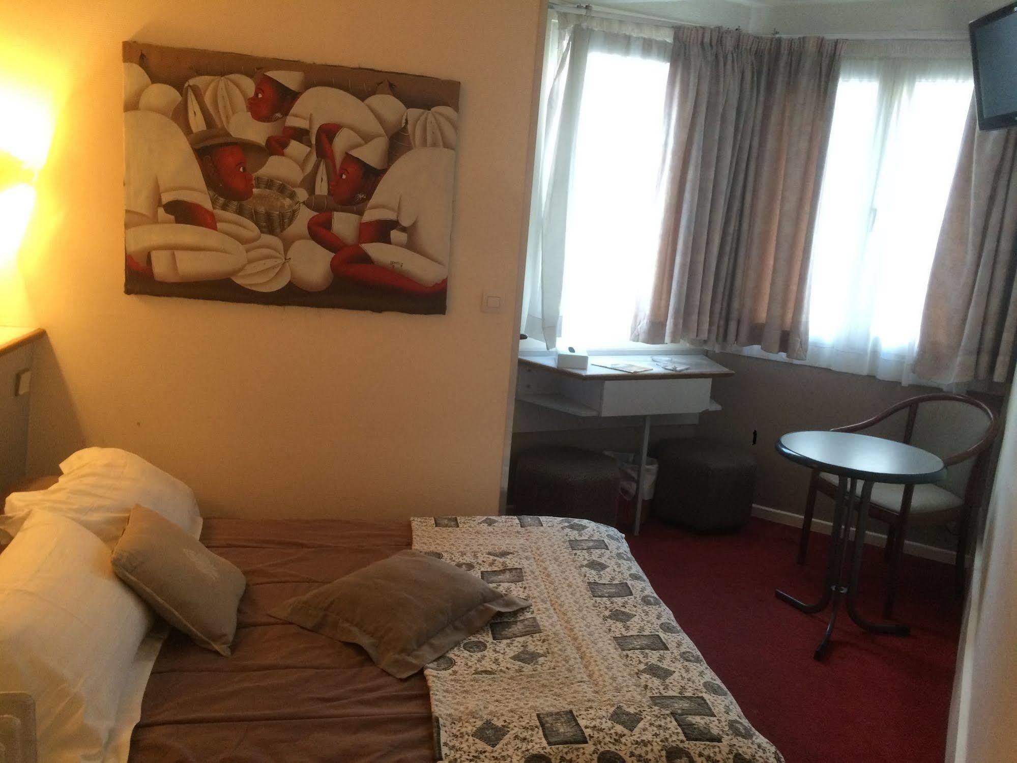 Hotel Picardy Hotel-gare Du Nord 2*